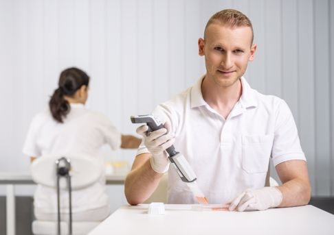 Laboratorní technik / Obsluha přístroje BLOT*
